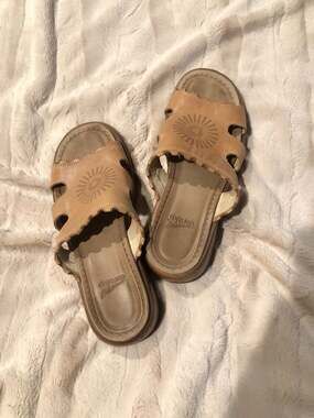 Dansko Eve Tan Leather Aztec Sun Scalloped Slide Sandals